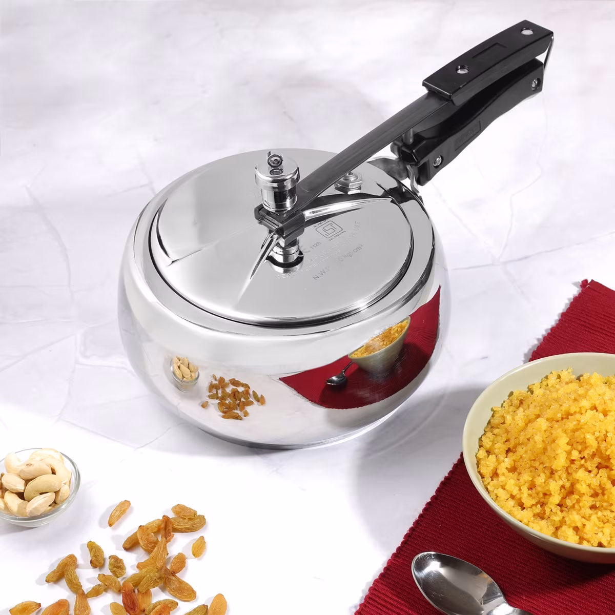 VINOD Europa 18/8 Stainless Steel Inner Lid Pressure Cooker - 1.5L in Silver