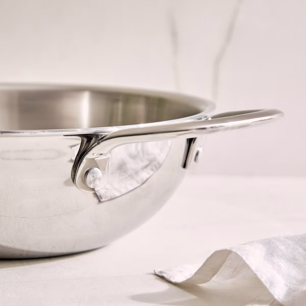 Valeria Carin Tri-Ply Stainless Steel Induction Compatible Kadhai with Lid - 1.6L in Silver
