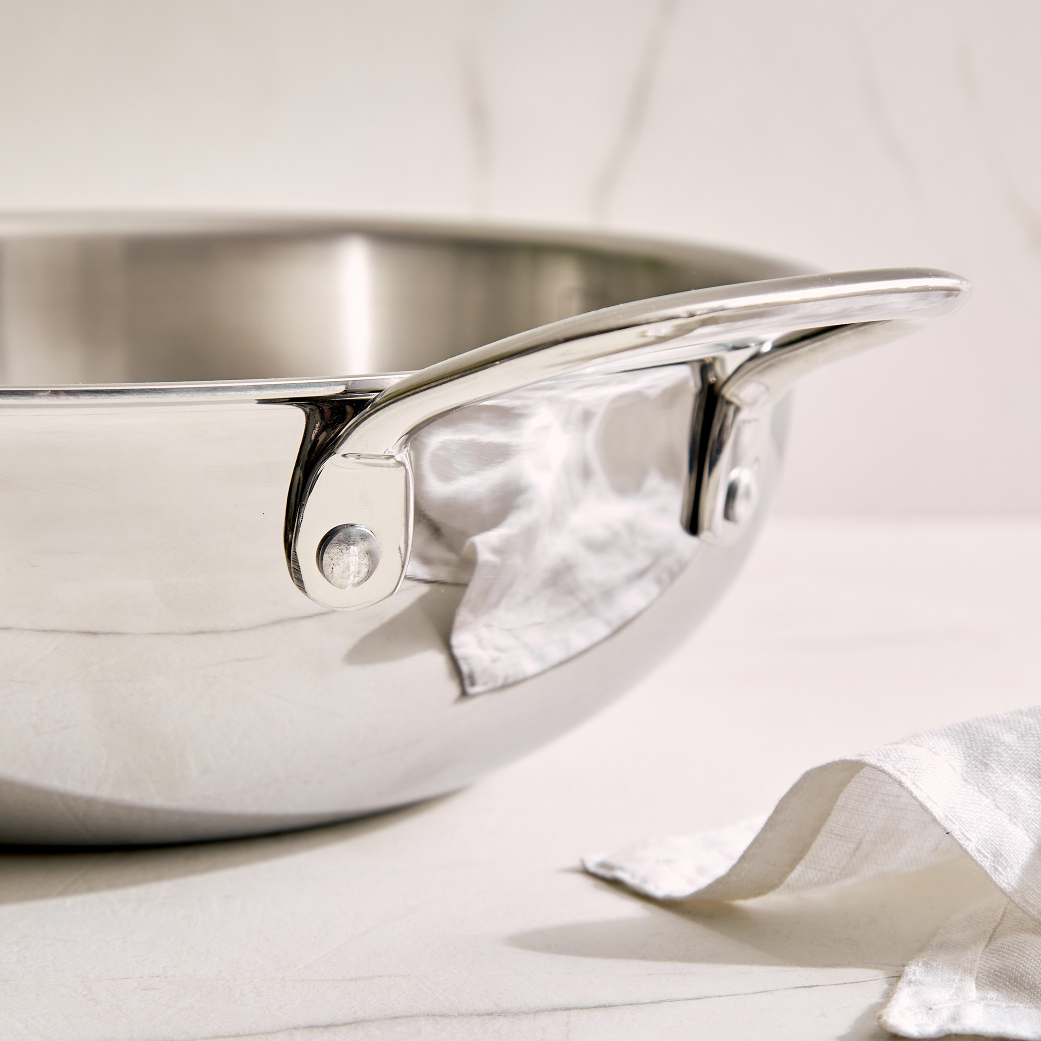 Valeria Carin Tri-Ply Stainless Steel Induction Compatible Kadhai with Lid - 2.5L in Silver