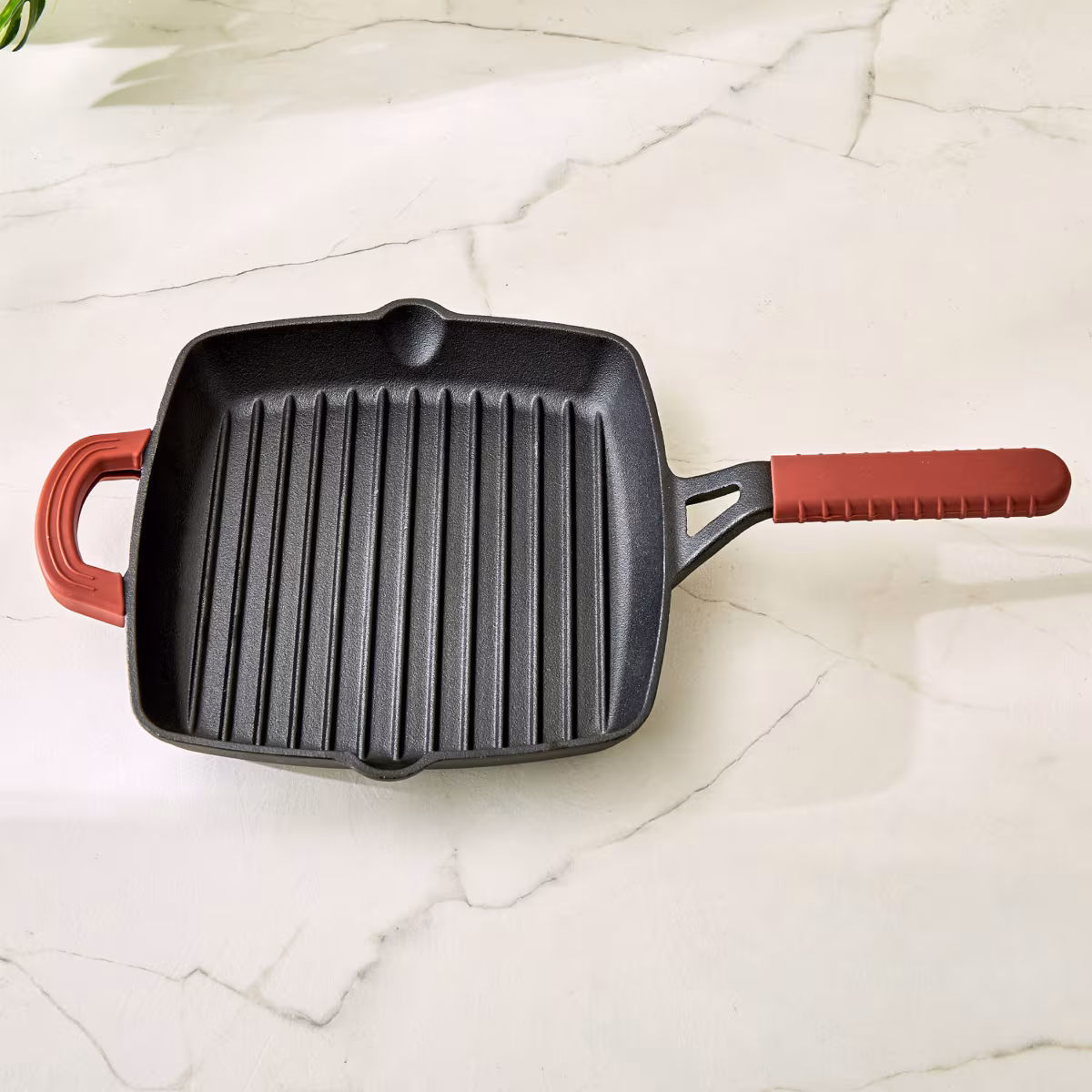 Terra Tales Sally Cast Iron Grill Pan in Black