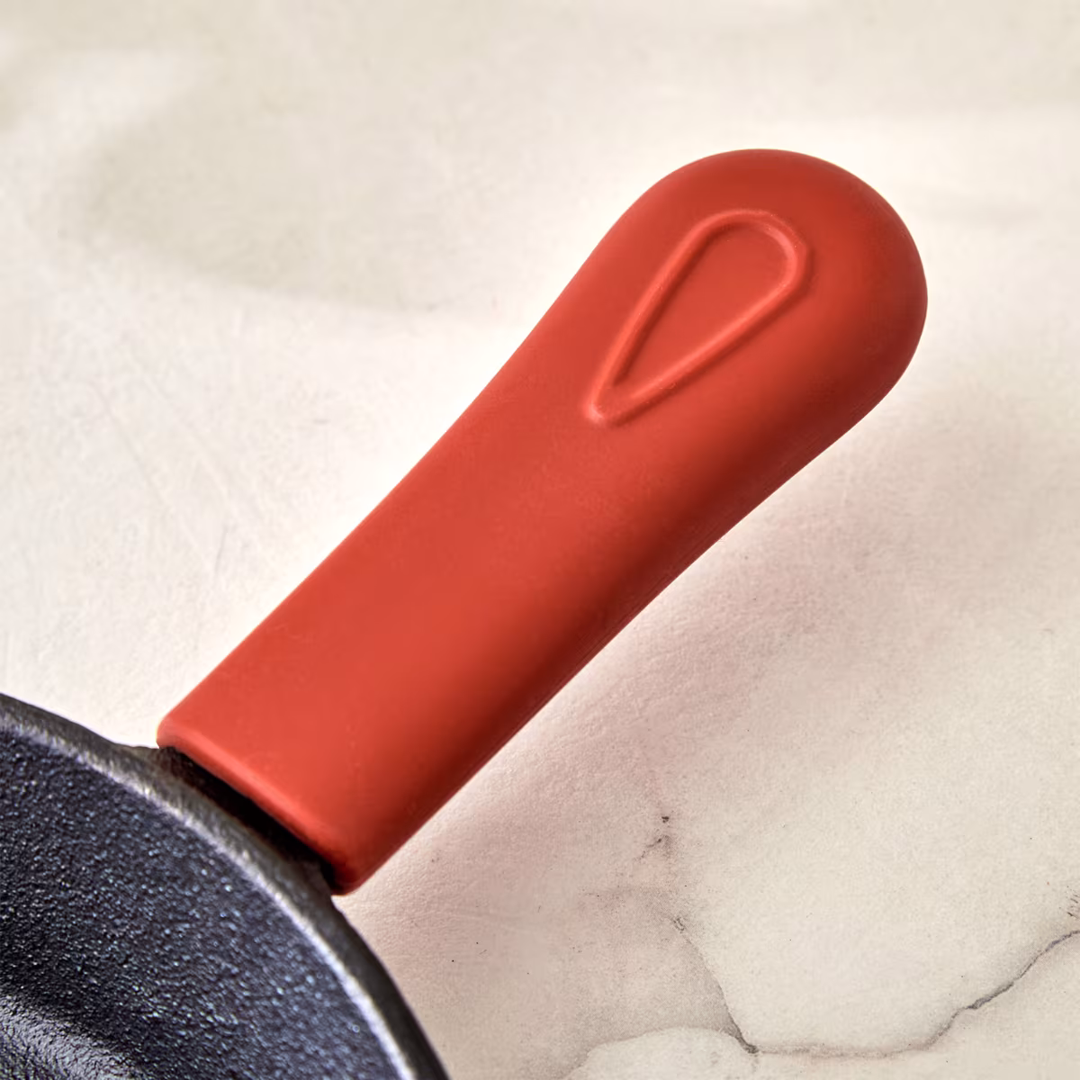 Terra Tales Sally Cast Iron Mini Fry Pan - 17.5cm in Black