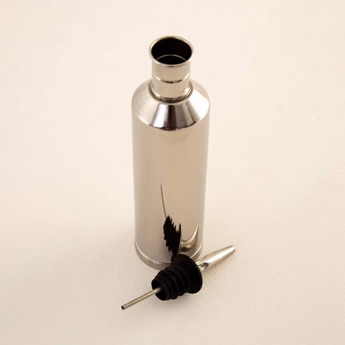 Glovia Stainless Steel Oil Pourer - 250ml in Silver
