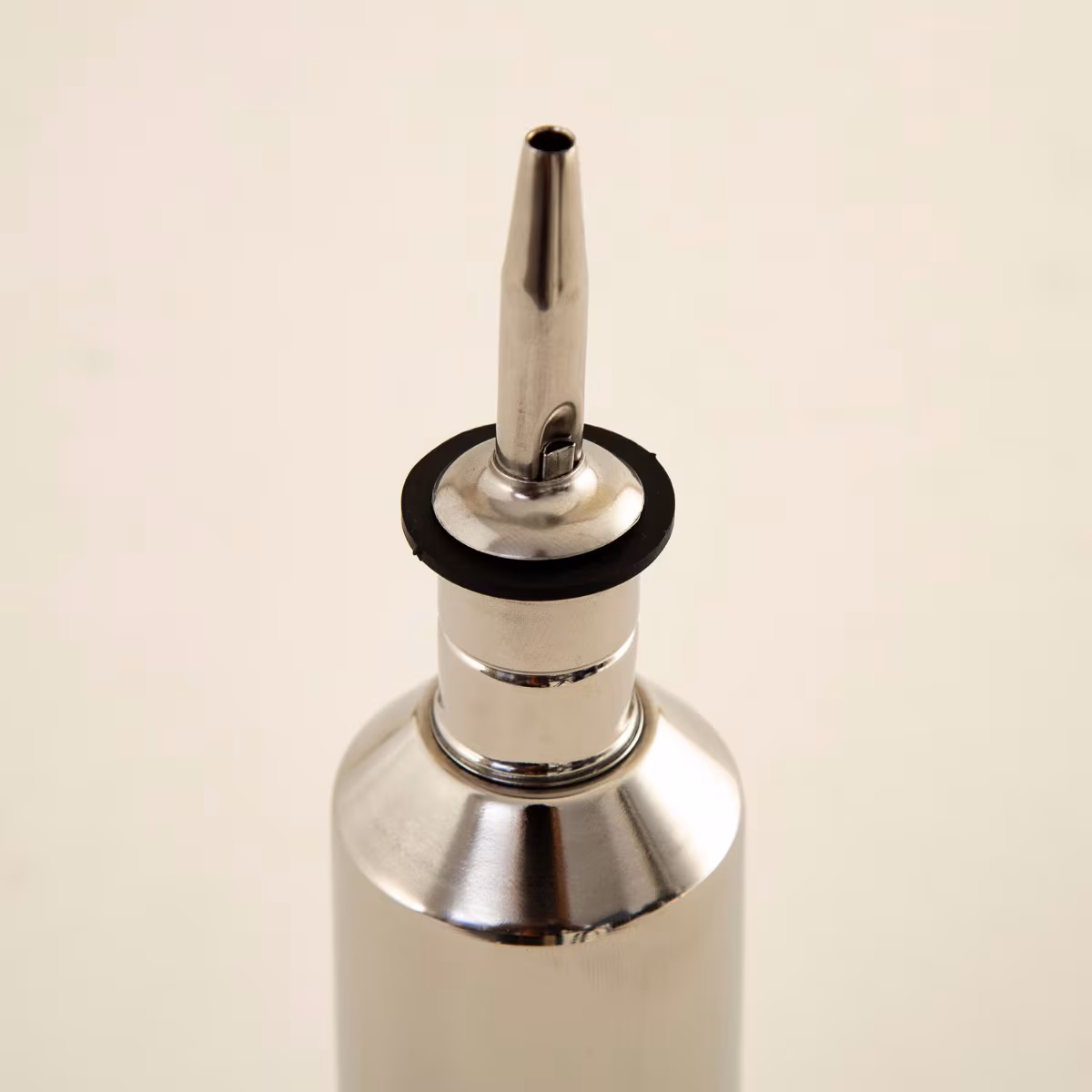 Glovia Stainless Steel Oil Pourer - 250ml in Silver