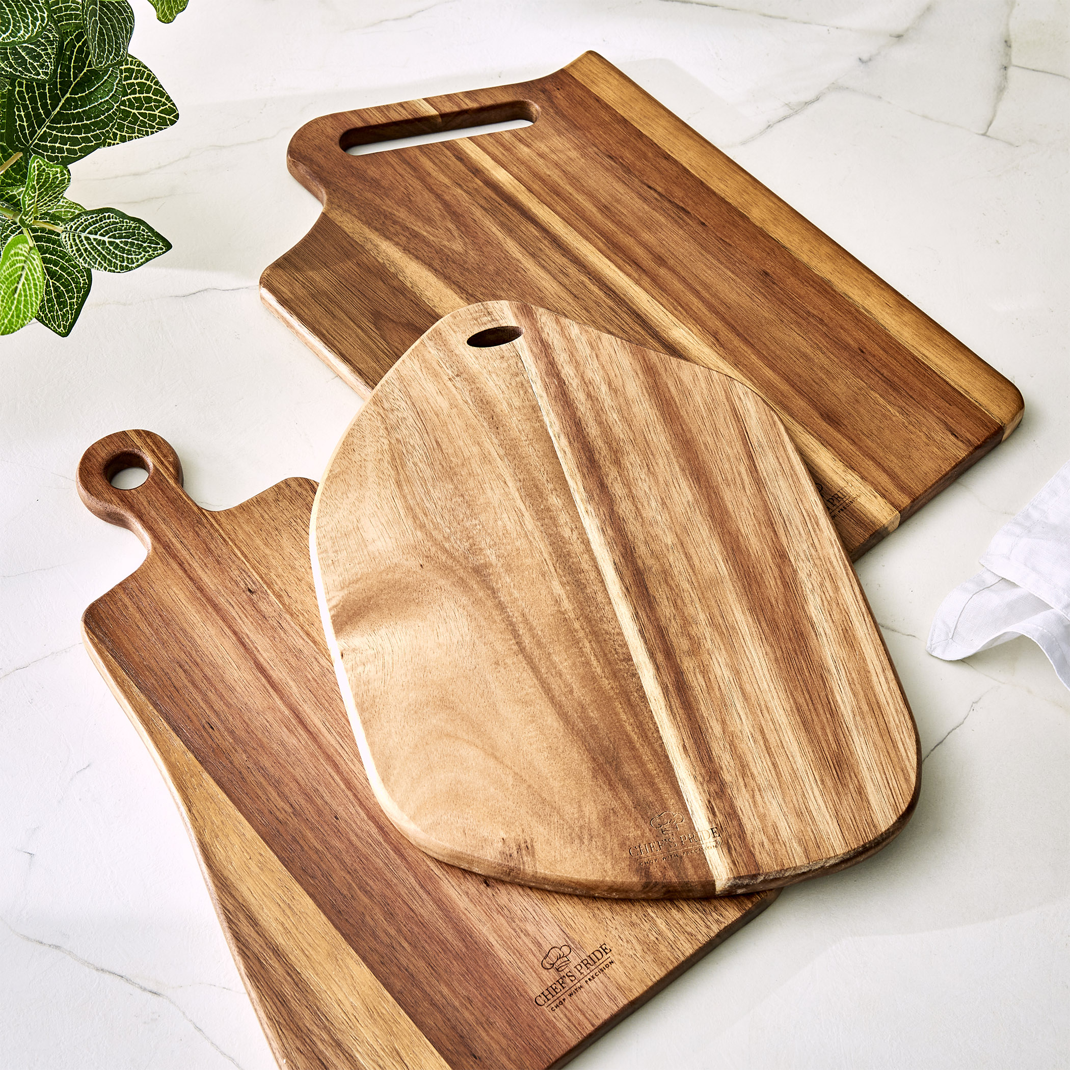 Chefs Pride Marion Acacia Wood Chopping Board in Brown